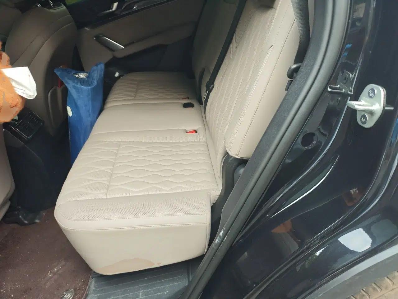 BYD Tang New Energy 2024 DM-i Glory Edition 200KM Flagship Model — миниатюра 17