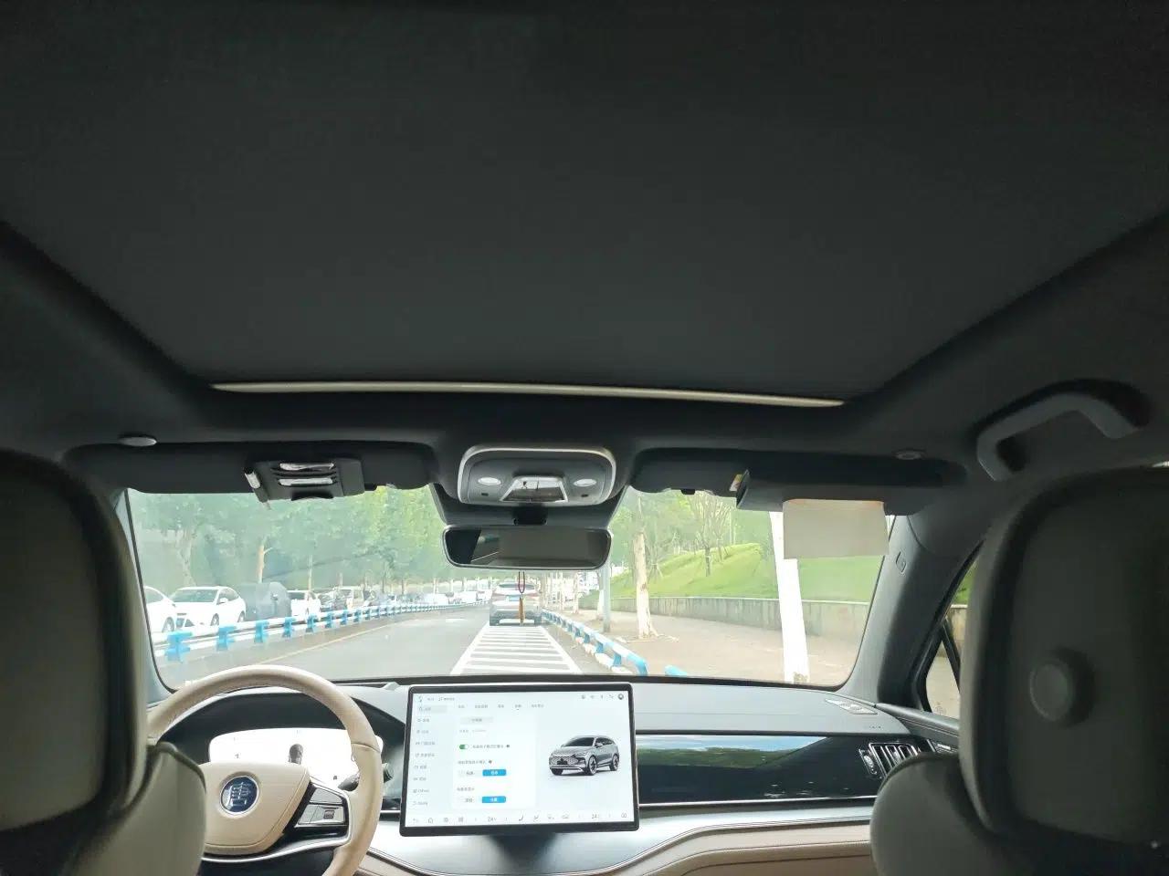 BYD Tang New Energy 2024 DM-i Glory Edition 200KM Flagship Model — миниатюра 18