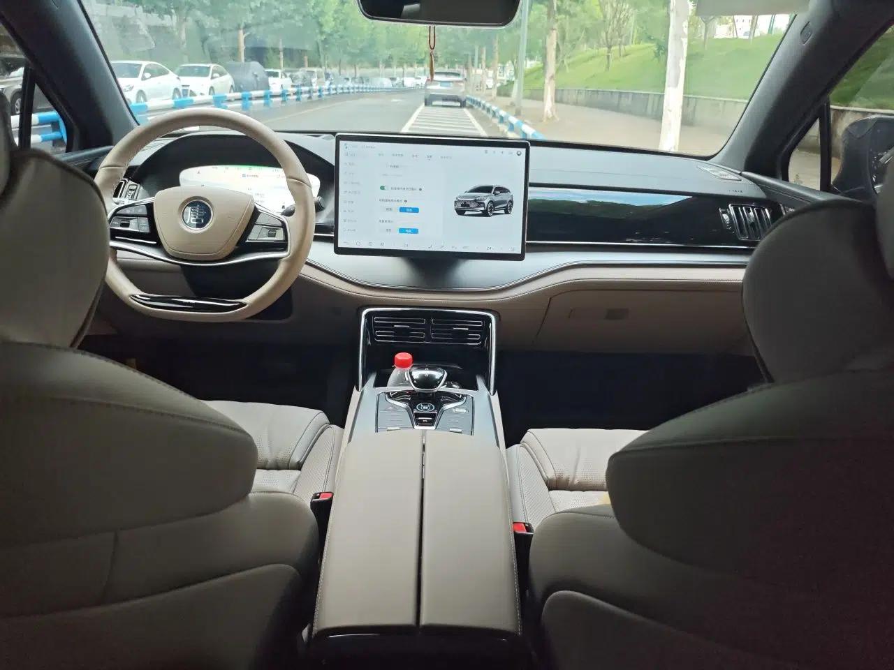 BYD Tang New Energy 2024 DM-i Glory Edition 200KM Flagship Model — миниатюра 9