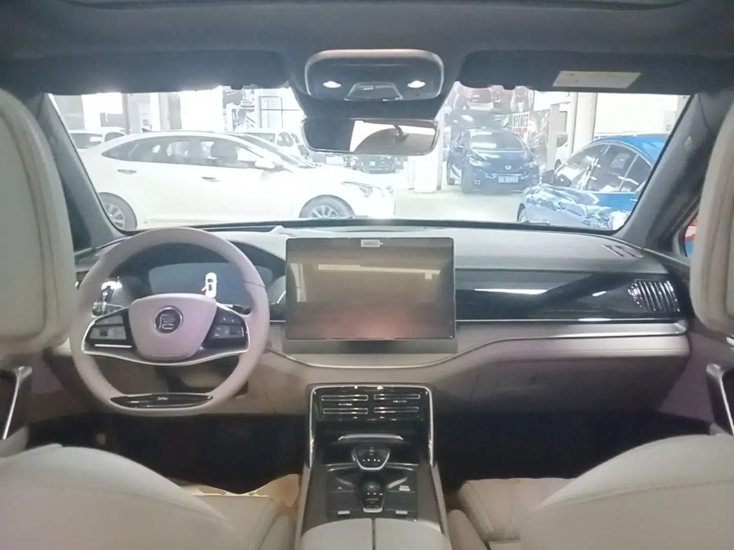 BYD Tang New Energy 2024 DM-i Glory Edition 112KM Flagship Model — миниатюра 12