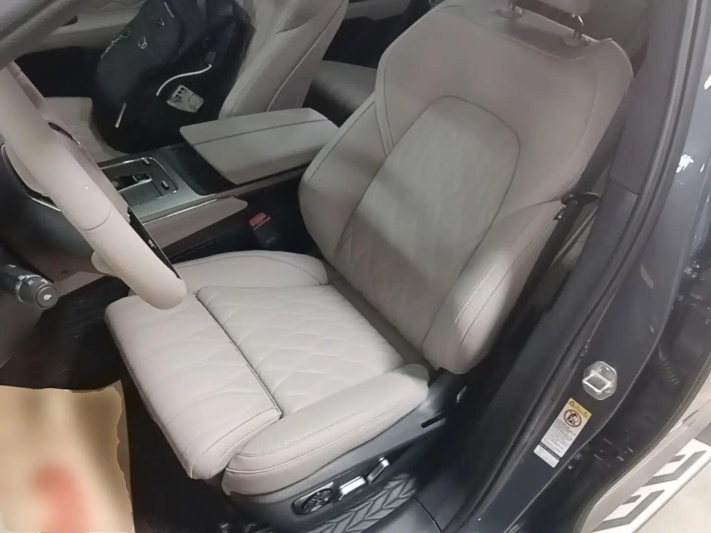 BYD Tang New Energy 2024 DM-i Glory Edition 112KM Flagship Model — миниатюра 17