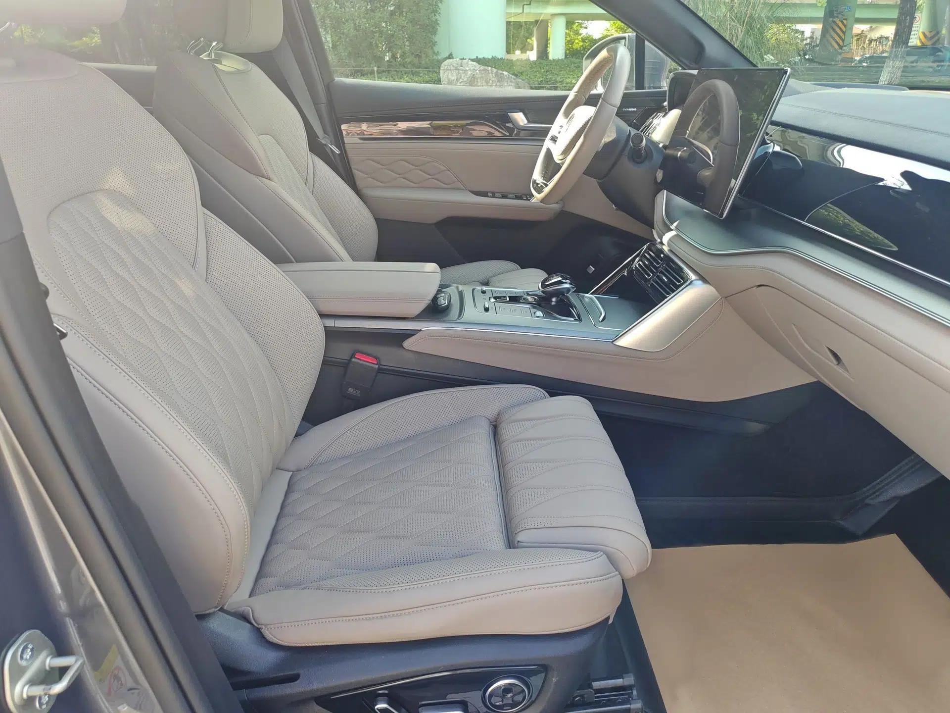 BYD Tang New Energy 2024 DM-p Champion Edition 215 km All-Wheel-Drive Flagship Model — миниатюра 27