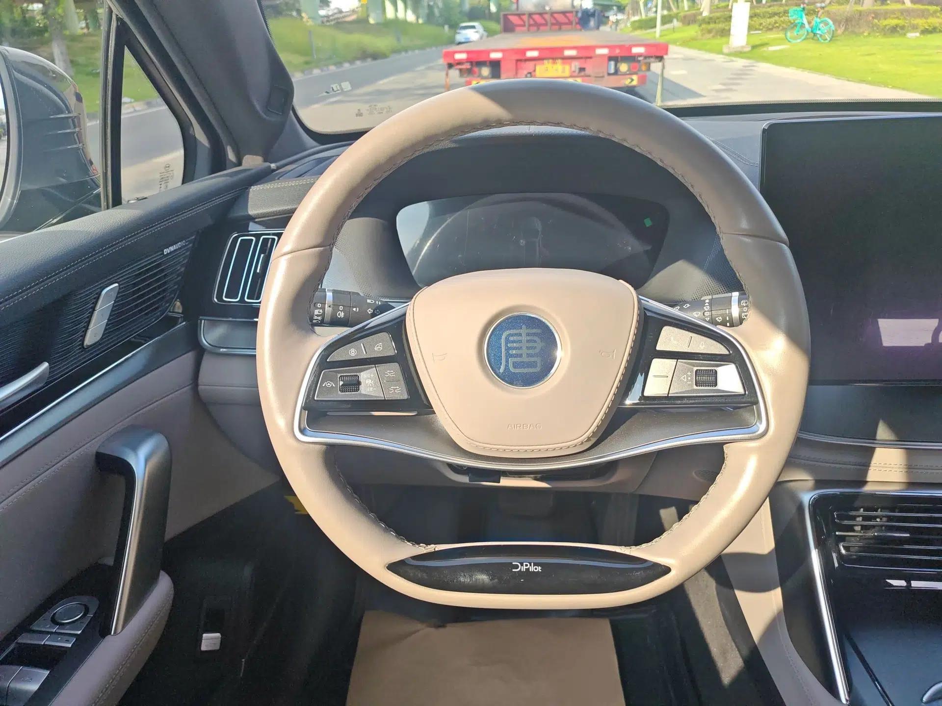 BYD Tang New Energy 2024 DM-p Champion Edition 215 km All-Wheel-Drive Flagship Model — миниатюра 38