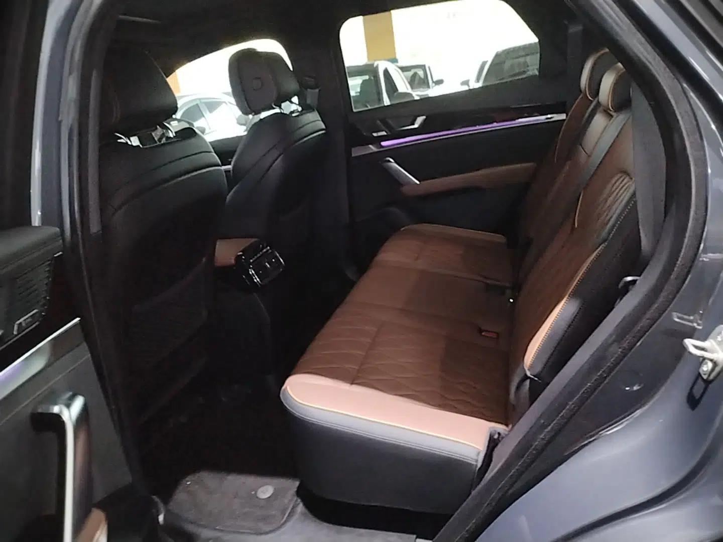 BYD Tang New Energy 2021 DM-i 112KM Prestige Model — миниатюра 20