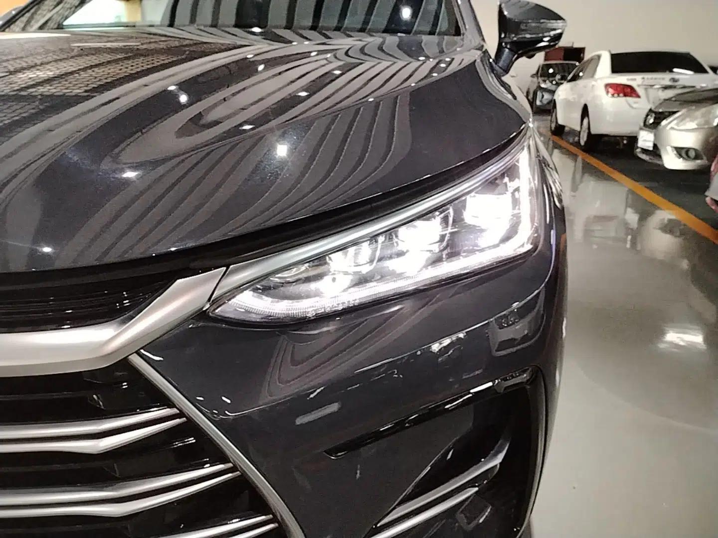 BYD Tang New Energy 2021 DM-i 112KM Prestige Model — миниатюра 8