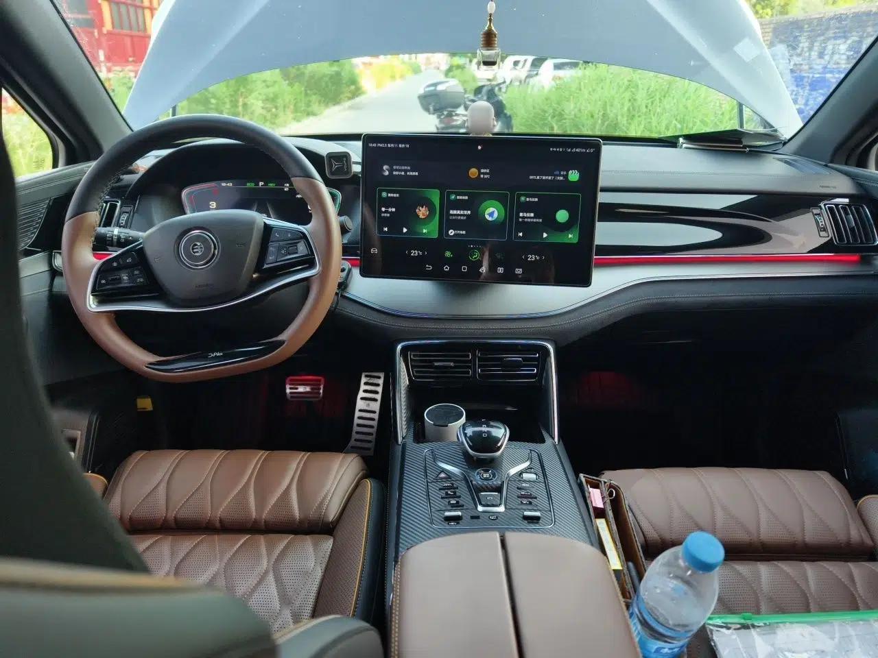 BYD Tang New Energy 2021 DM-i 112KM Prestige Model — миниатюра 9