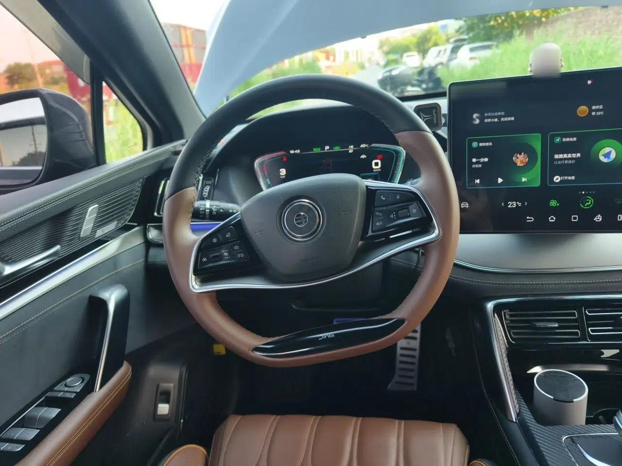 BYD Tang New Energy 2021 DM-i 112KM Prestige Model — миниатюра 10