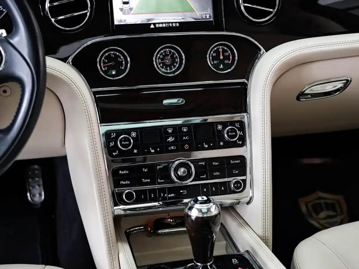 2013 Mulsanne 6.8T Mulliner Special Edition — миниатюра 19