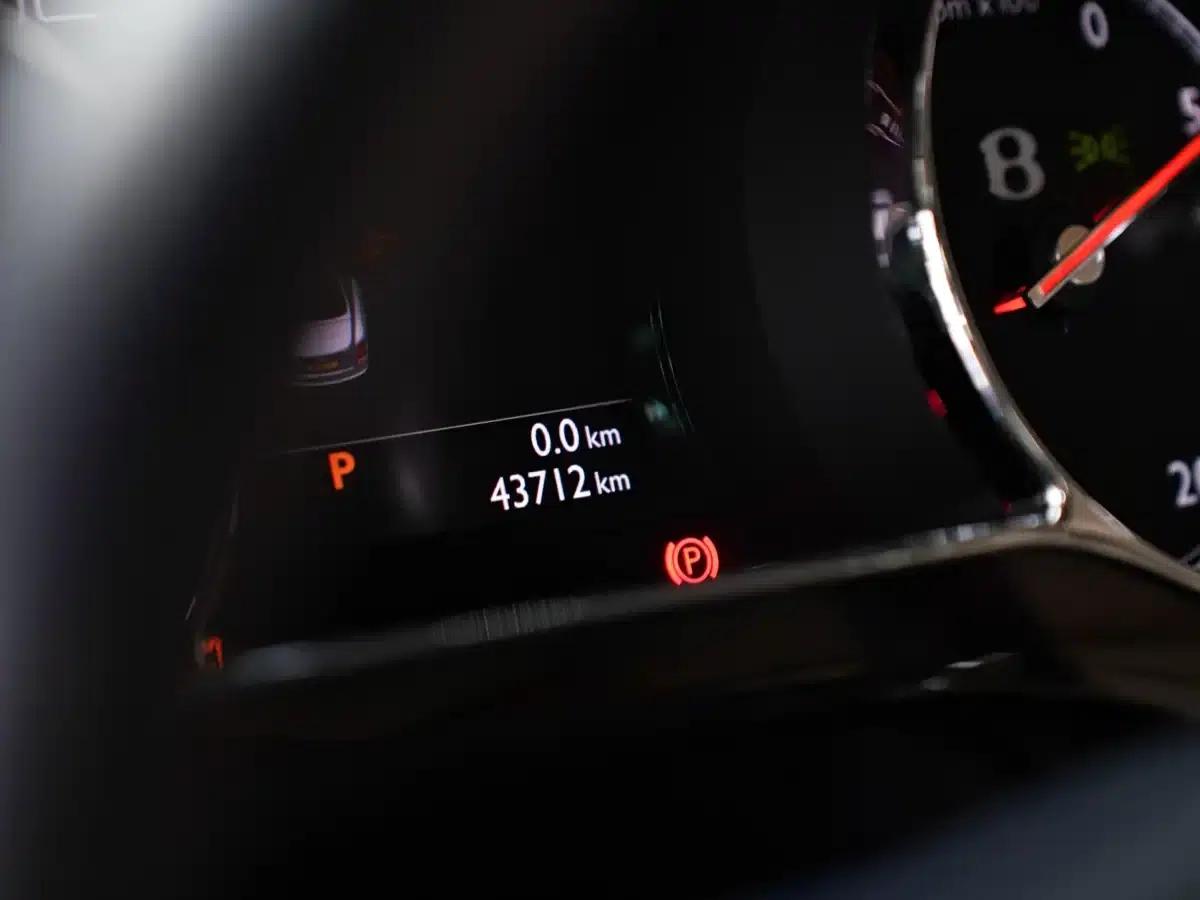 2013 Mulsanne 6.8T Mulliner Special Edition — миниатюра 20