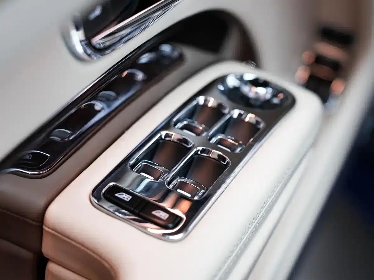 2013 Mulsanne 6.8T Mulliner Special Edition — миниатюра 21