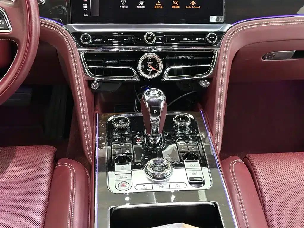 2022 Flying Spur Plug-in Hybrid 2.9T V6 — миниатюра 13