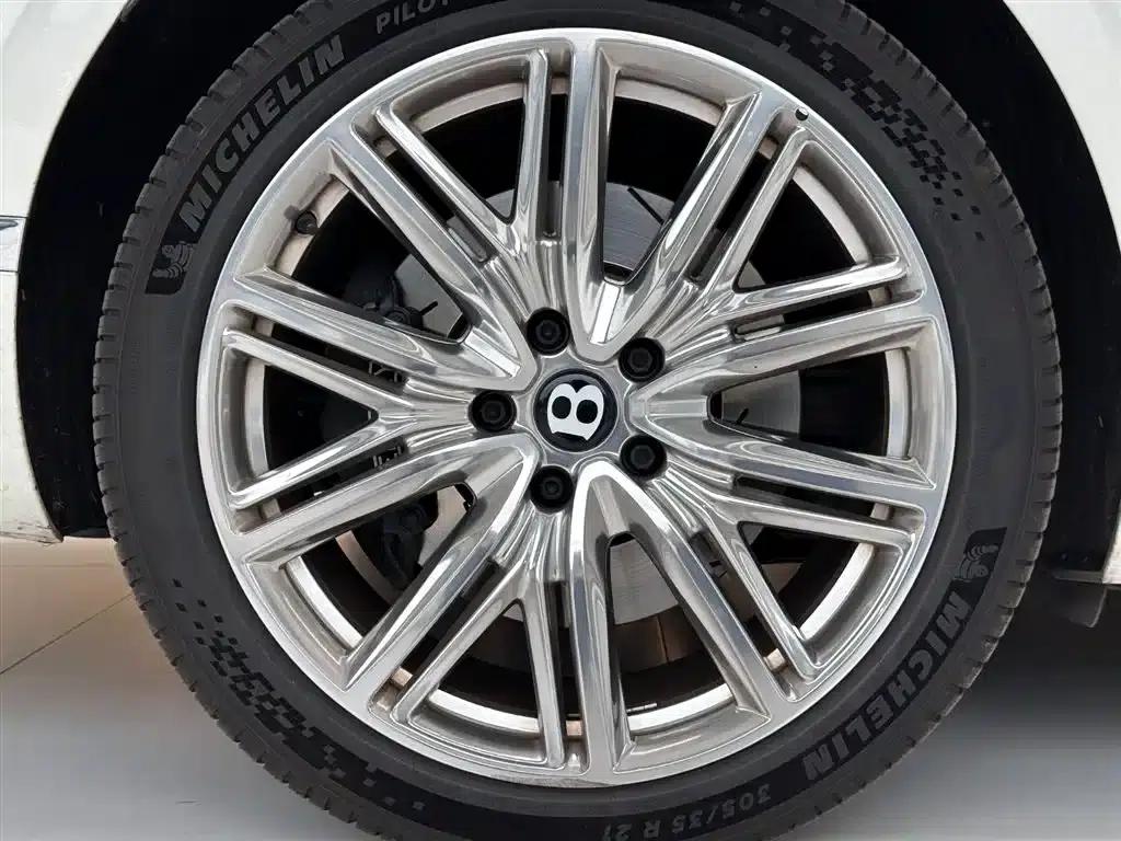 2022 Flying Spur Plug-in Hybrid 2.9T V6 — миниатюра 7
