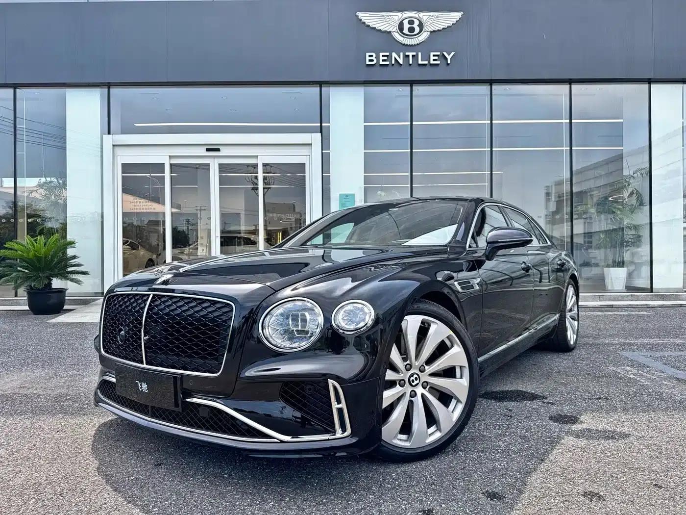 2026 Mercedes-Benz Flying Spur Plug-in Hybrid 4.0T V8 Standard Edition — миниатюра 1