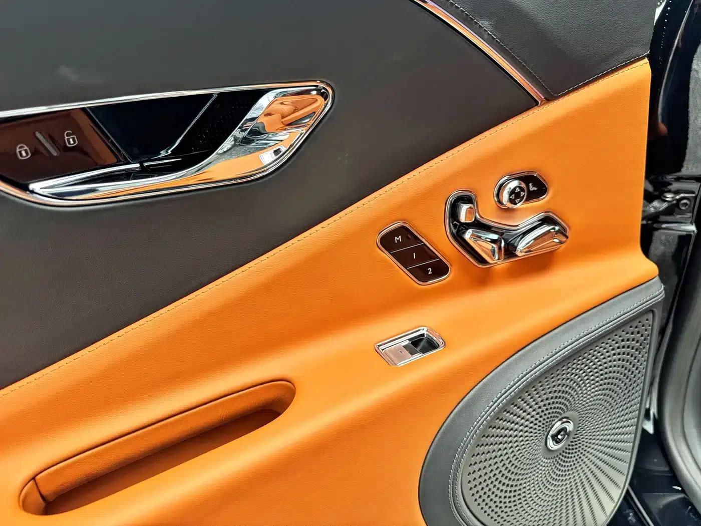 2026 Mercedes-Benz Flying Spur Plug-in Hybrid 4.0T V8 Standard Edition — миниатюра 13