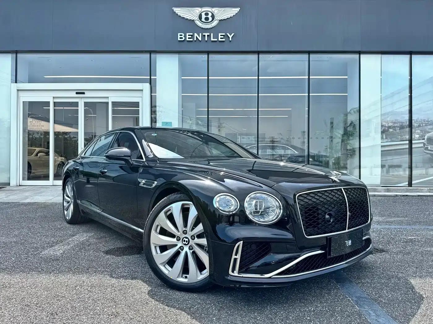 2026 Mercedes-Benz Flying Spur Plug-in Hybrid 4.0T V8 Standard Edition — миниатюра 3