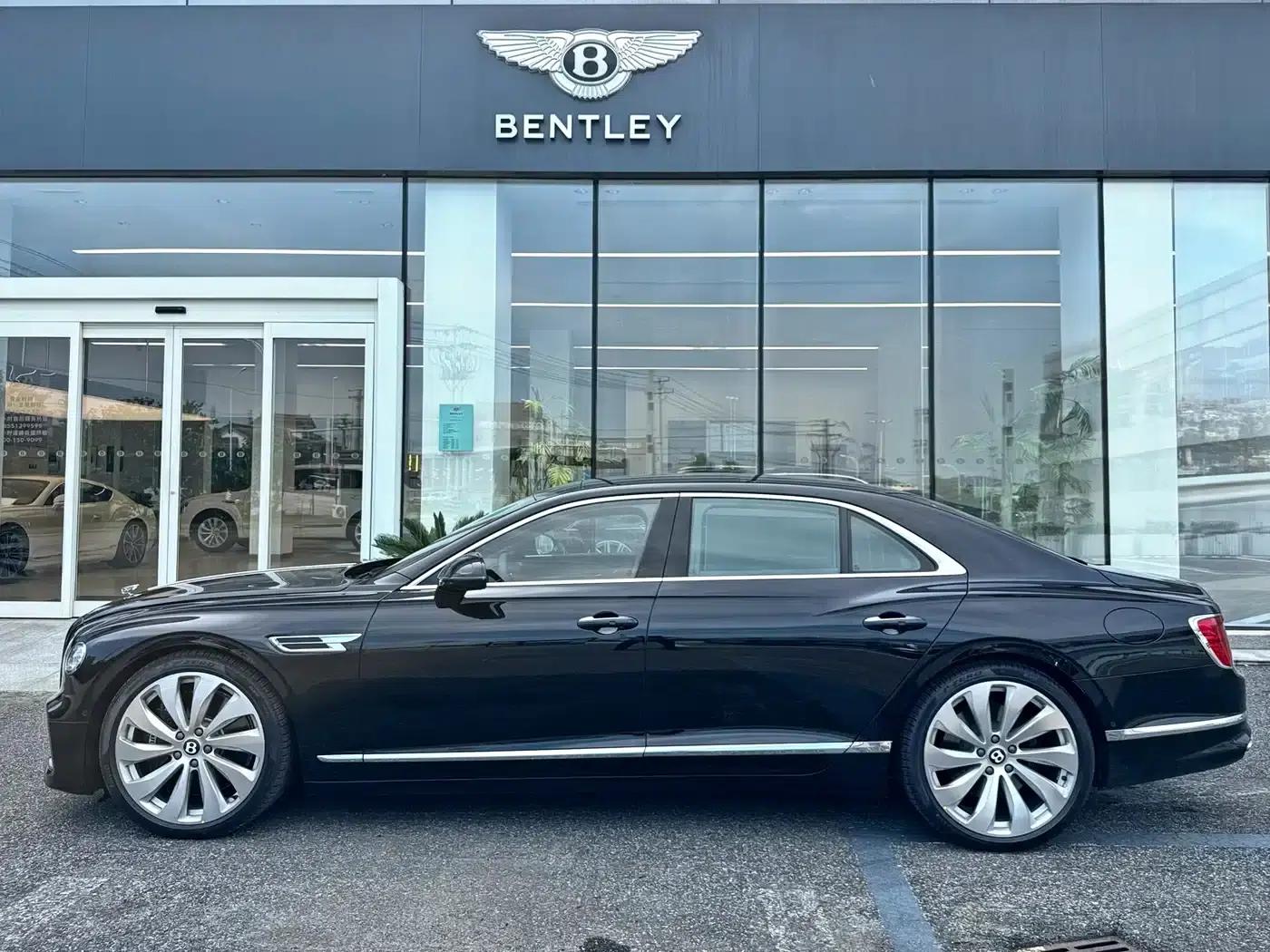 2026 Mercedes-Benz Flying Spur Plug-in Hybrid 4.0T V8 Standard Edition — миниатюра 5