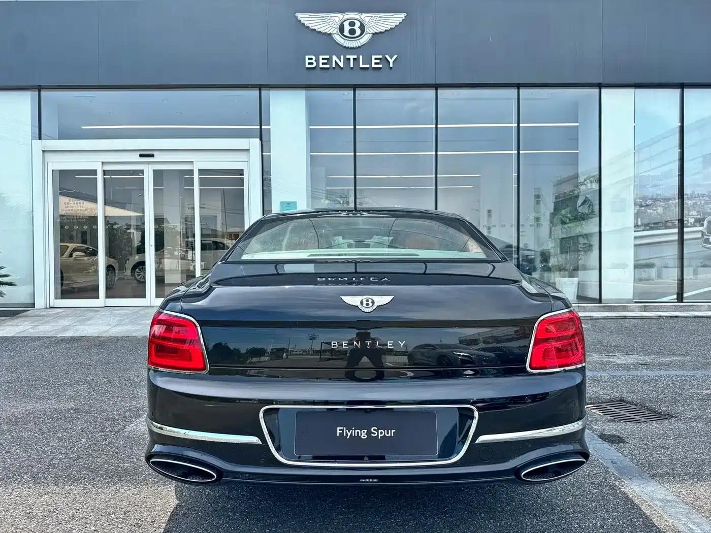 2026 Mercedes-Benz Flying Spur Plug-in Hybrid 4.0T V8 Standard Edition — миниатюра 7