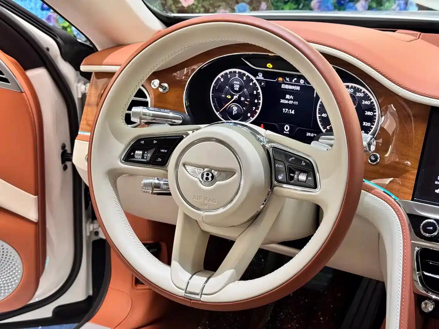 2022 Flying Spur Plug-in Hybrid 2.9T V6 — миниатюра 12