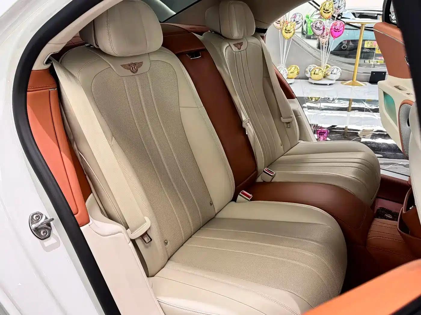 2022 Flying Spur Plug-in Hybrid 2.9T V6 — миниатюра 24