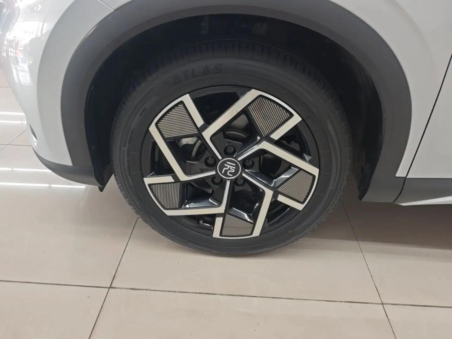 BYD Yuan PLUS 2024 Honor Edition 510KM Beyond Model — миниатюра 10
