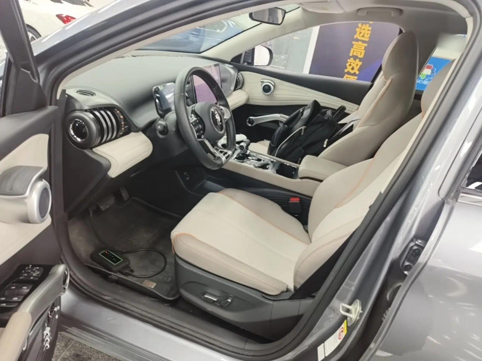 BYD Yuan PLUS 2024 Honor Edition 510KM Beyond Model — миниатюра 22
