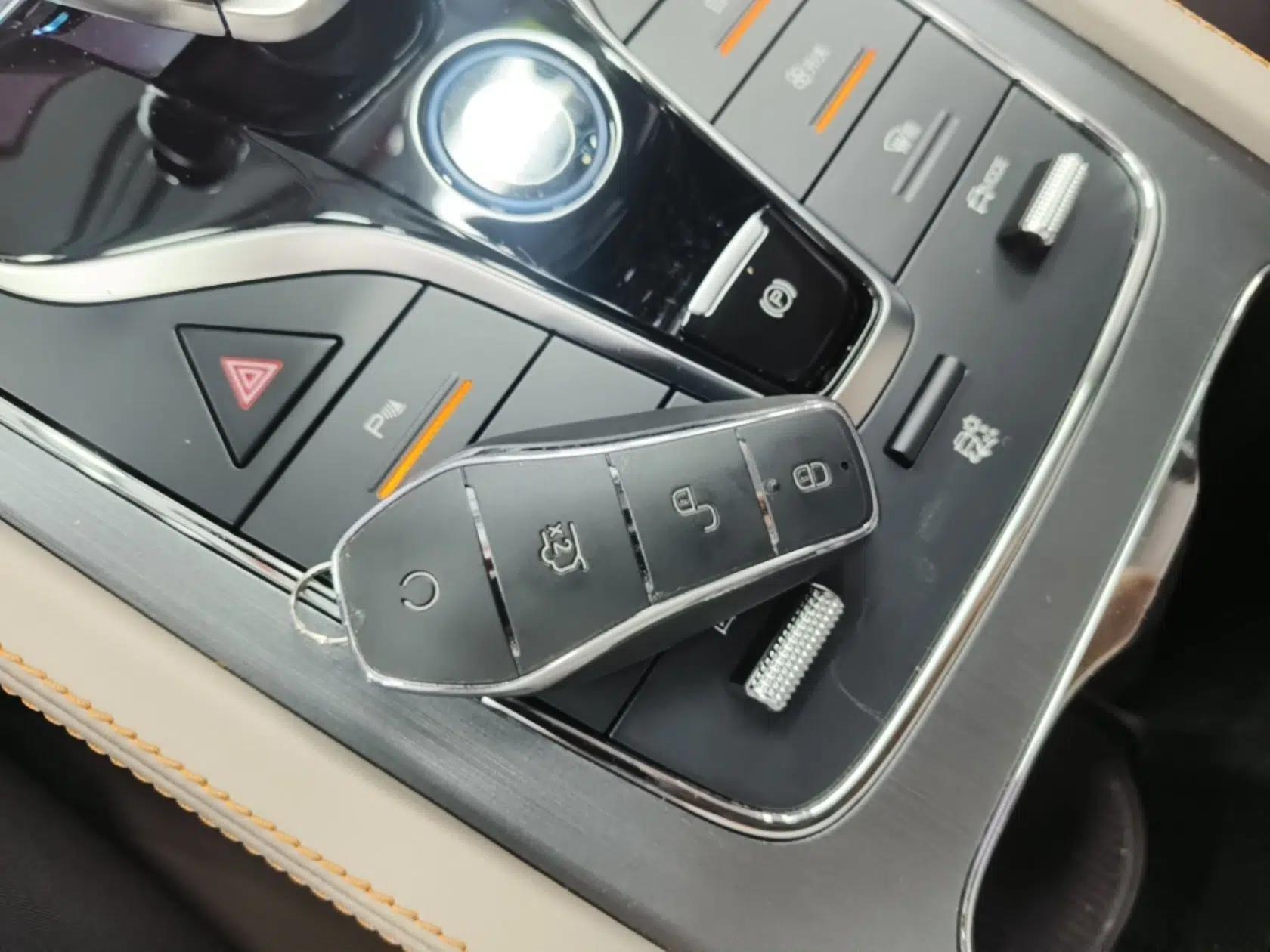 BYD Yuan PLUS 2024 Honor Edition 510KM Beyond Model — миниатюра 28