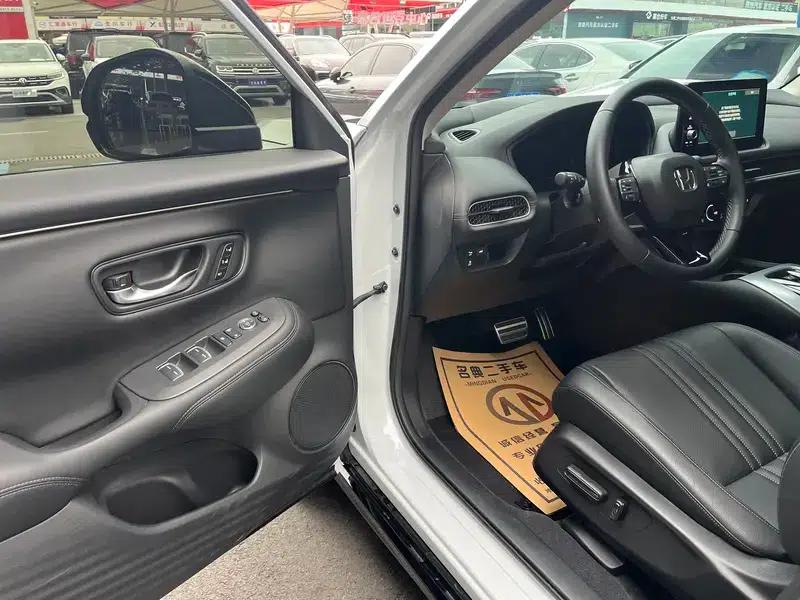 Honda HR-V 2023 2.0L e:HEV Dynamic Edition — миниатюра 23