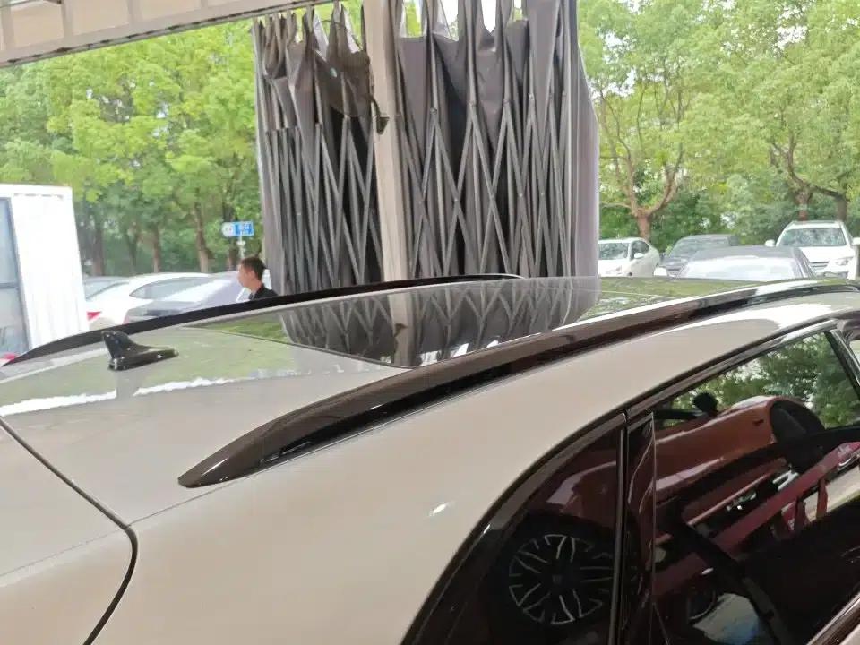 Bentayga Plug-in Hybrid 2021 3.0T PHEV — миниатюра 11