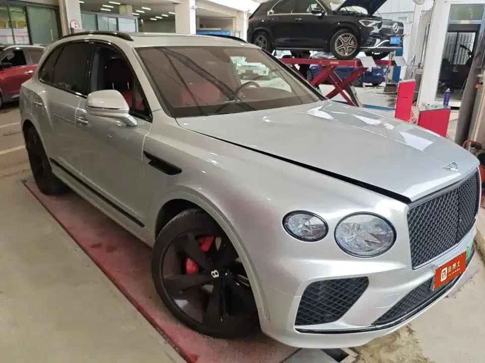 Bentayga Plug-in Hybrid 2021 3.0T PHEV — миниатюра 5