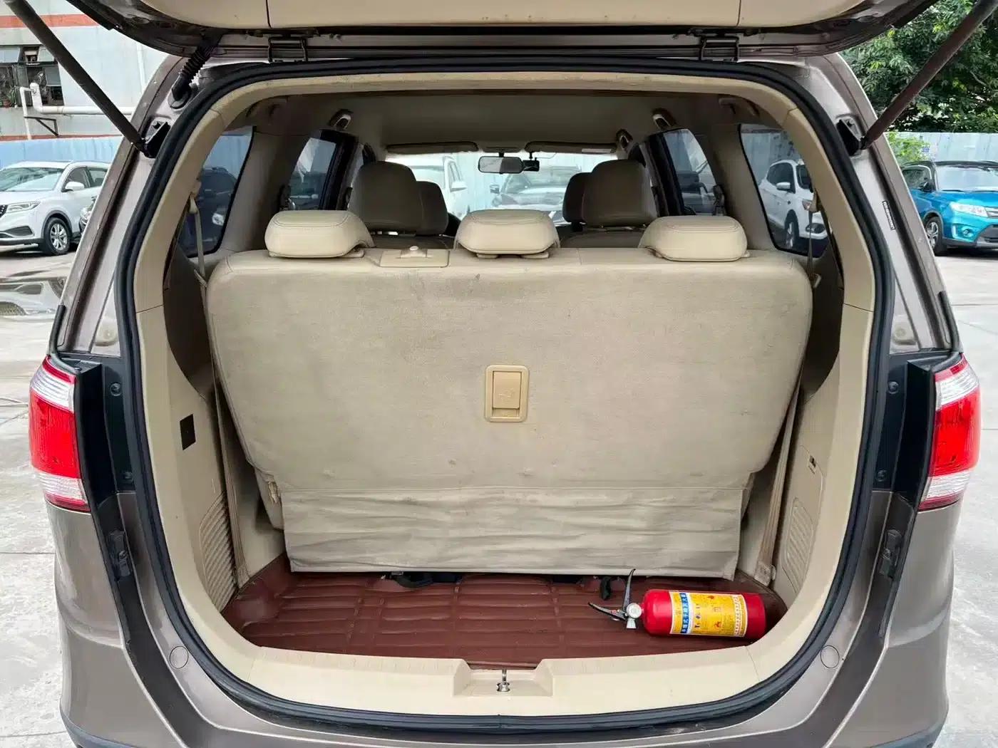Baojun 730 2014 1.5L Manual Comfort 7-Seater — миниатюра 13