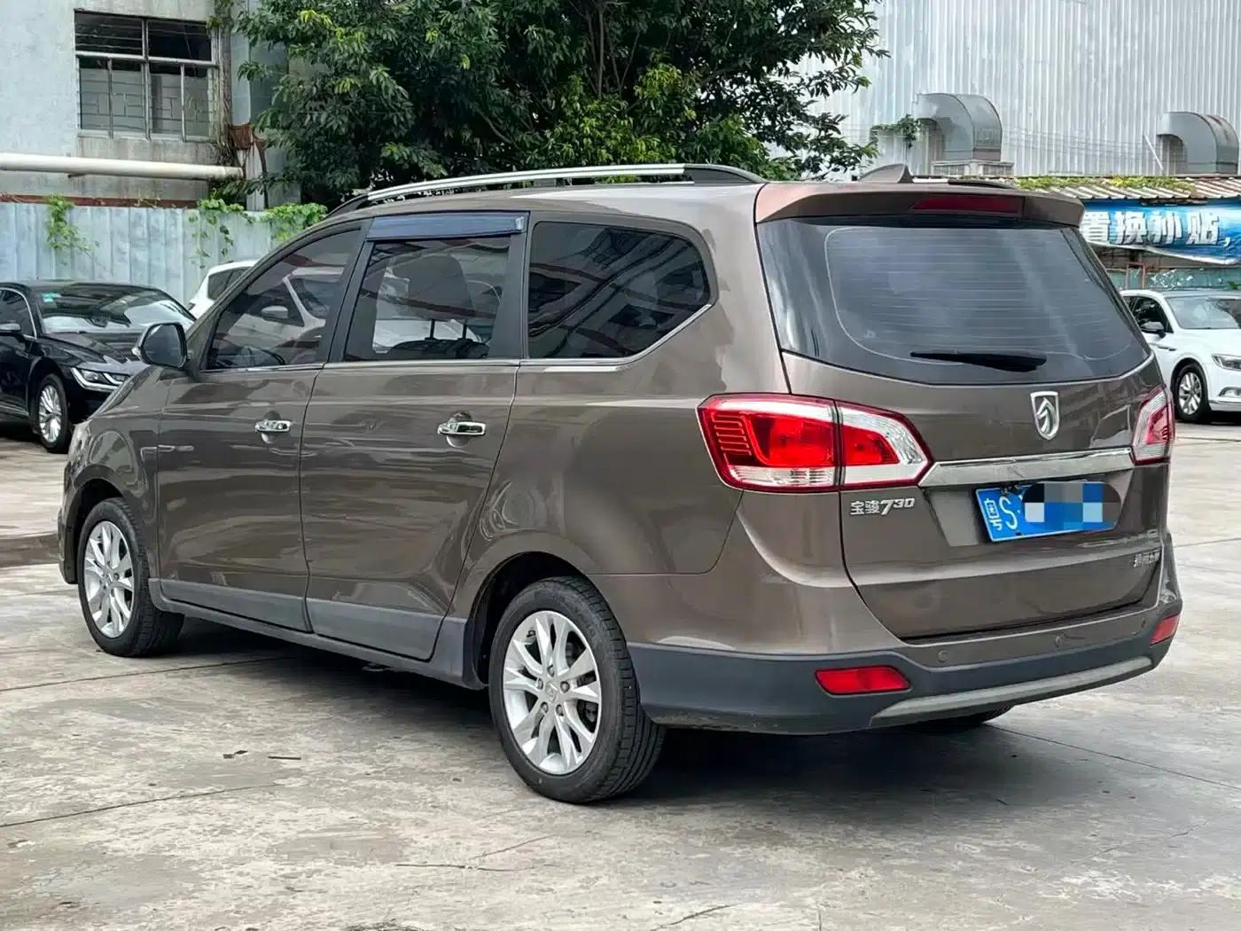 Baojun 730 2014 1.5L Manual Comfort 7-Seater — миниатюра 16