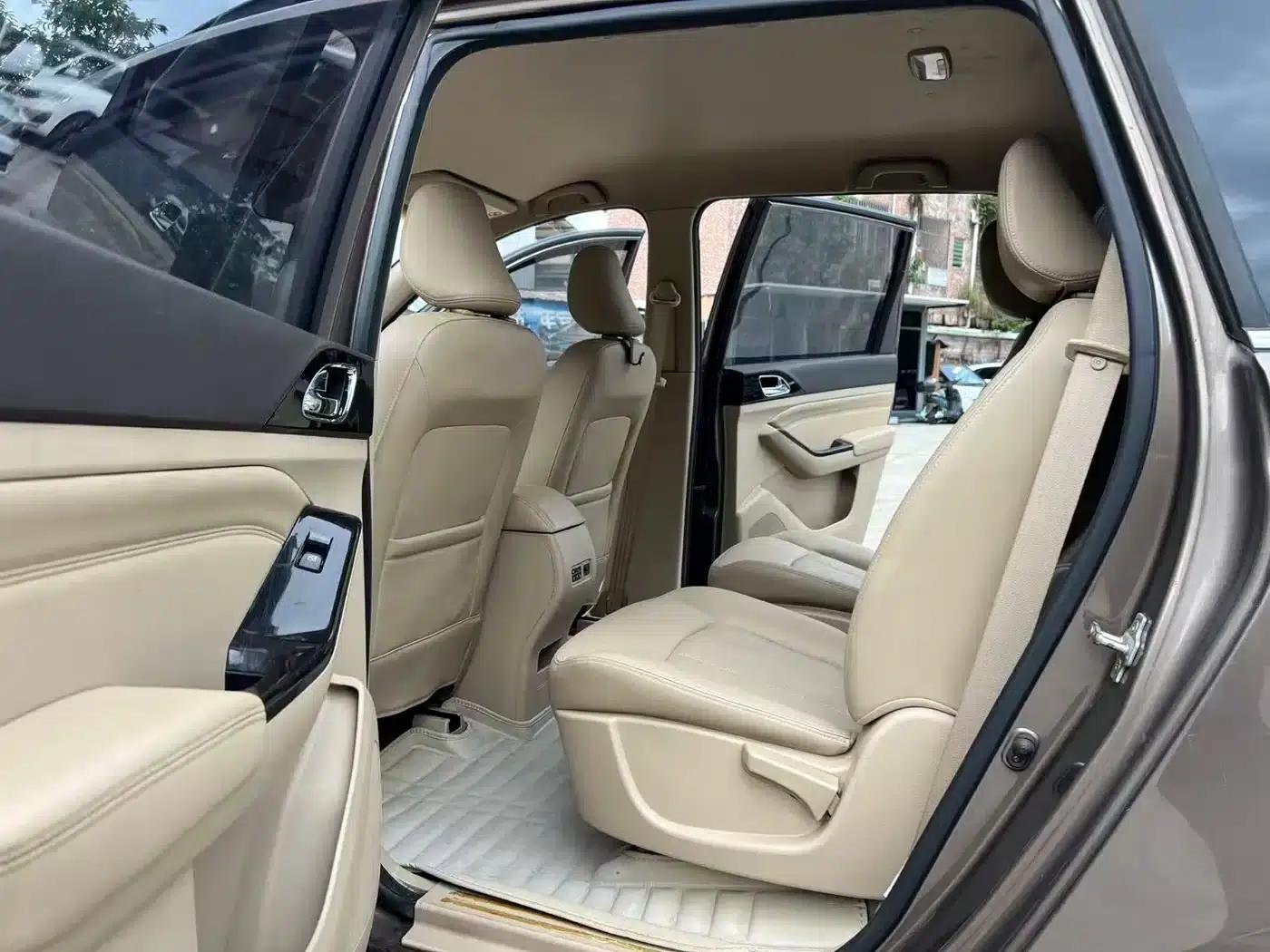 Baojun 730 2014 1.5L Manual Comfort 7-Seater — миниатюра 6
