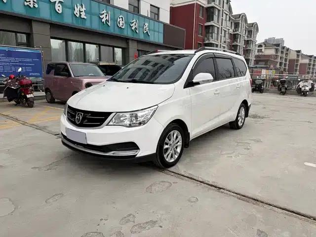 Baojun 730 2019 1.5L Manual Value Edition 7-Seater National VI Emission Standard