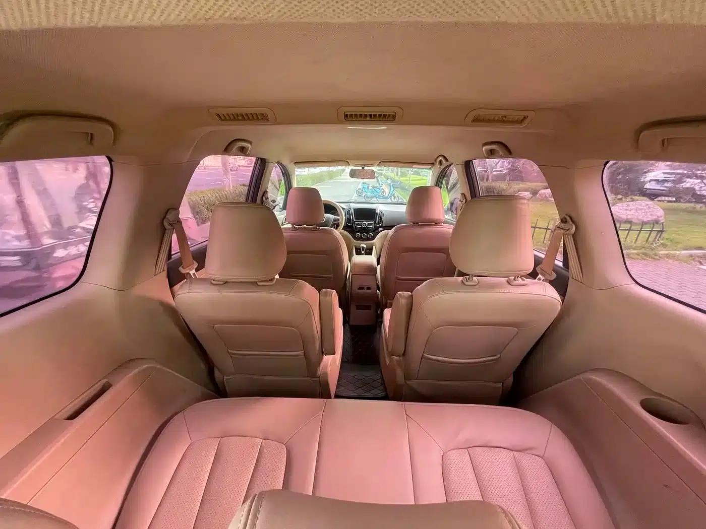 Baojun 730 2014 1.5L Manual Comfort 7-Seater — миниатюра 14