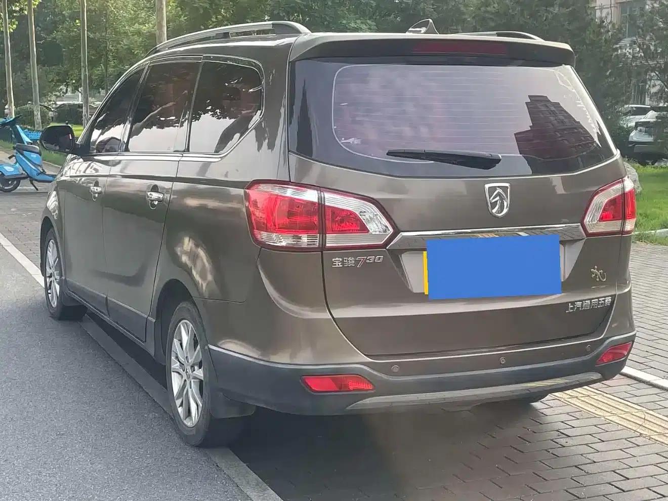 Baojun 730 2014 1.5L Manual Comfort 7-Seater — миниатюра 4