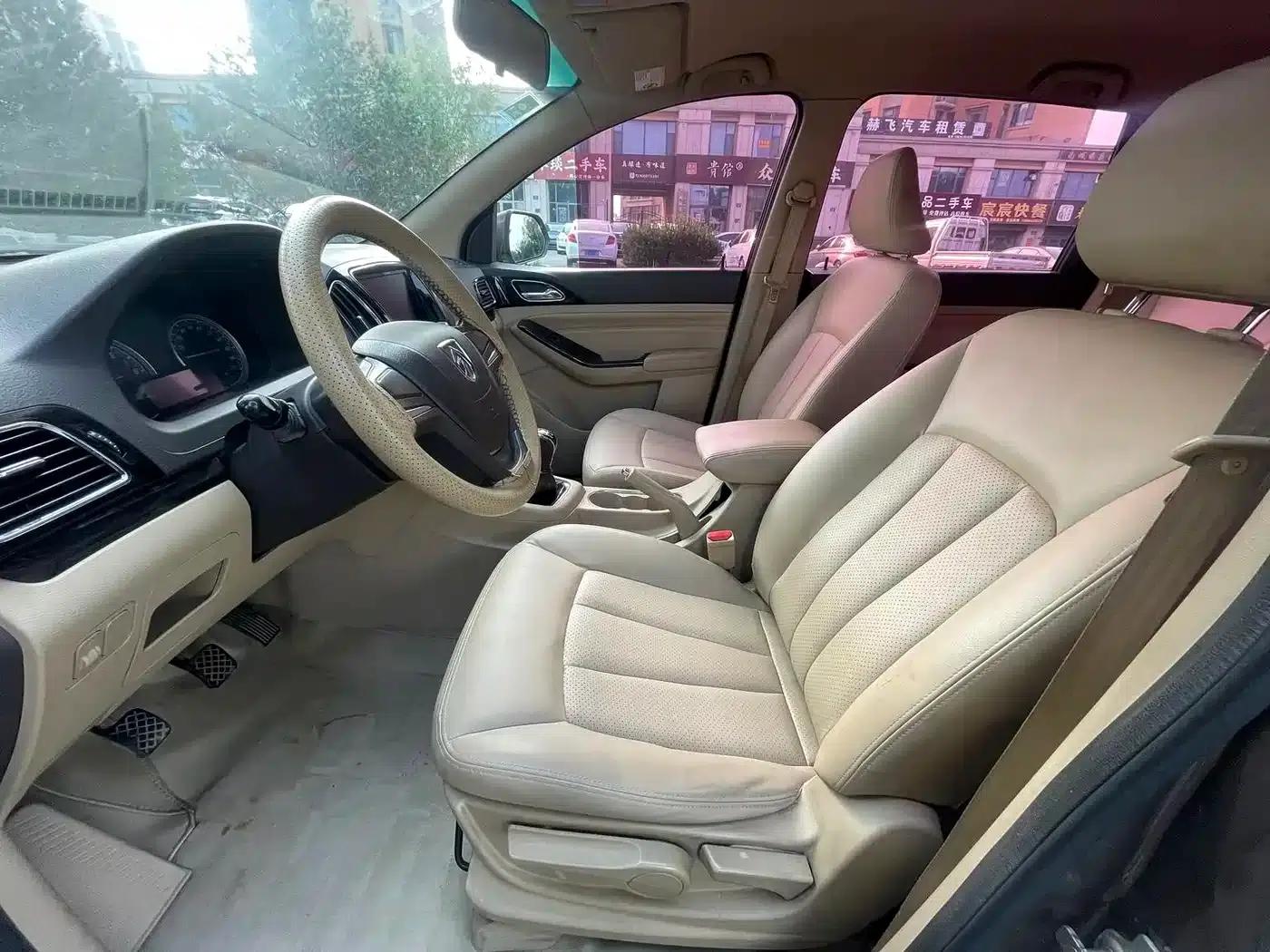 Baojun 730 2014 1.5L Manual Comfort 7-Seater — миниатюра 7