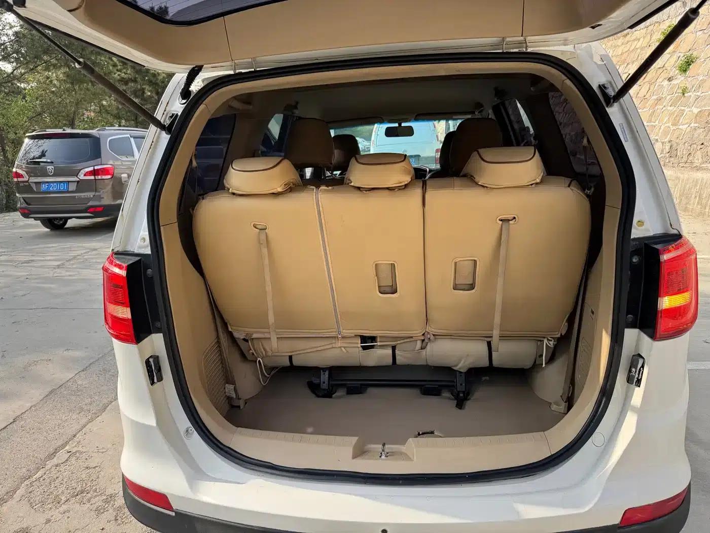 Baojun 730 2016 1.5T Manual Comfort 7-Seater — миниатюра 14