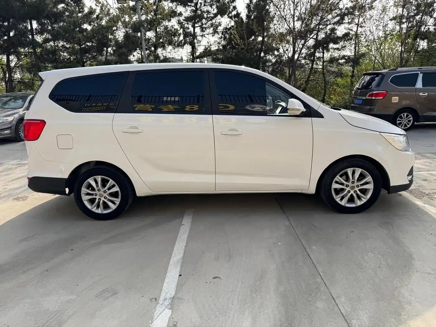 Baojun 730 2016 1.5T Manual Comfort 7-Seater — миниатюра 4