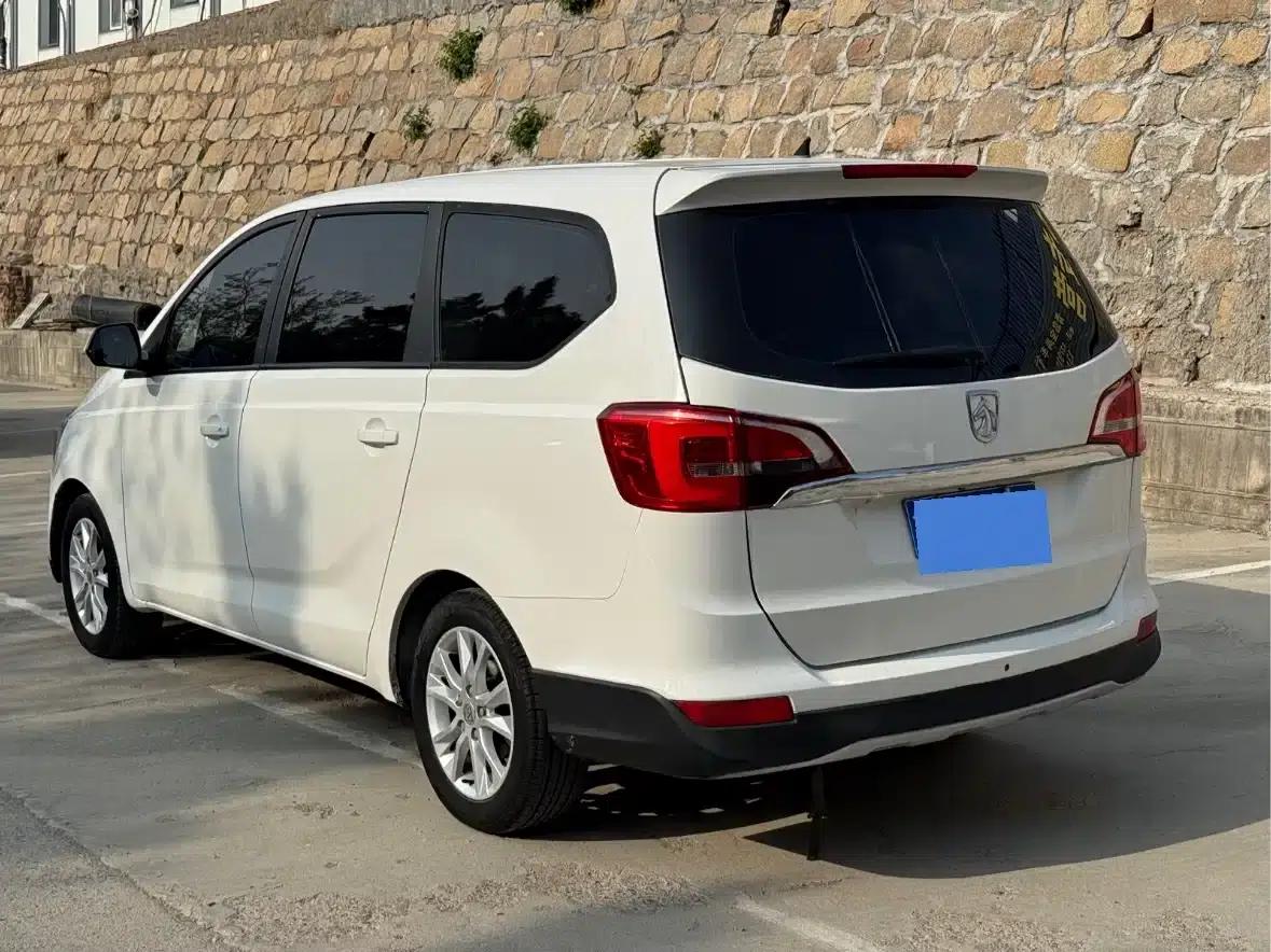 Baojun 730 2016 1.5T Manual Comfort 7-Seater — миниатюра 6
