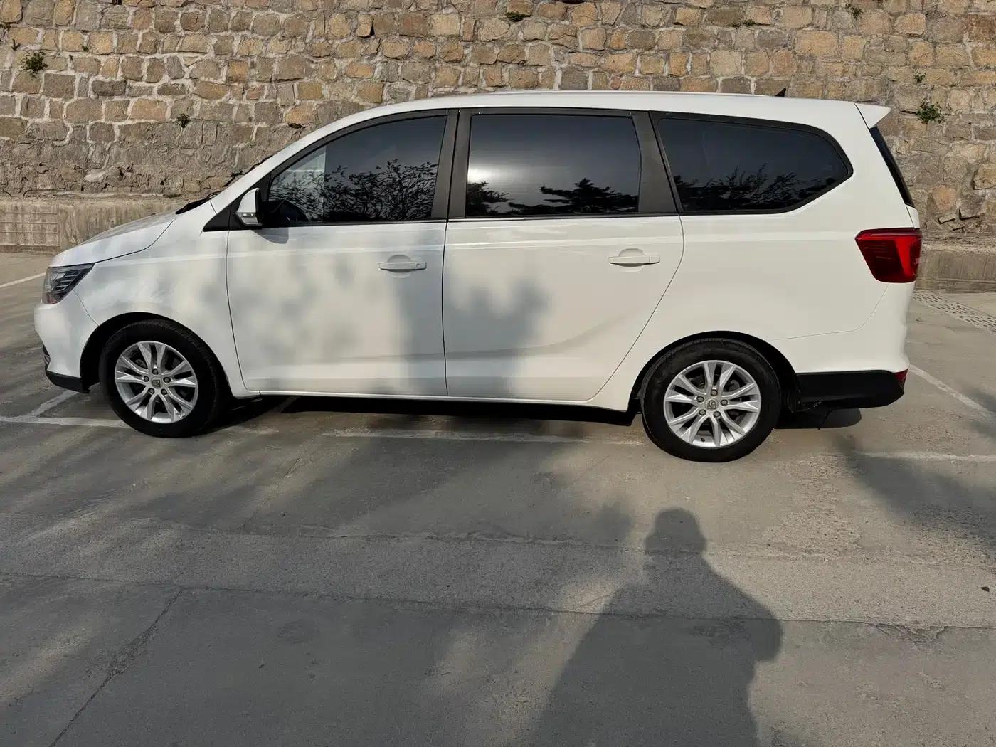 Baojun 730 2016 1.5T Manual Comfort 7-Seater — миниатюра 8