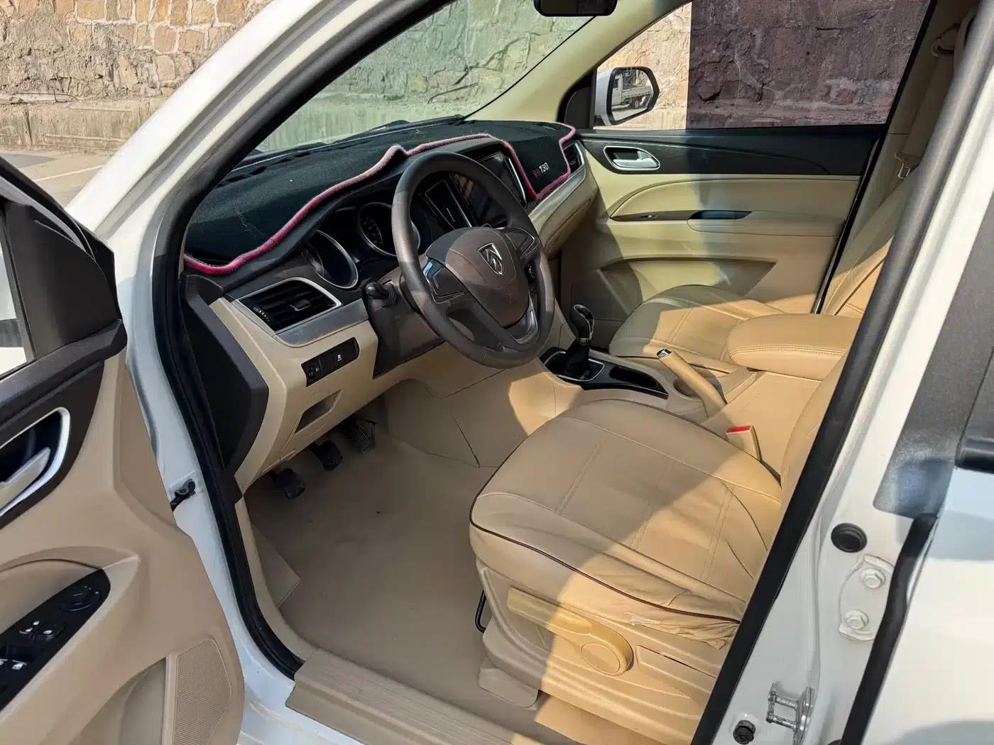 Baojun 730 2016 1.5T Manual Comfort 7-Seater — миниатюра 9