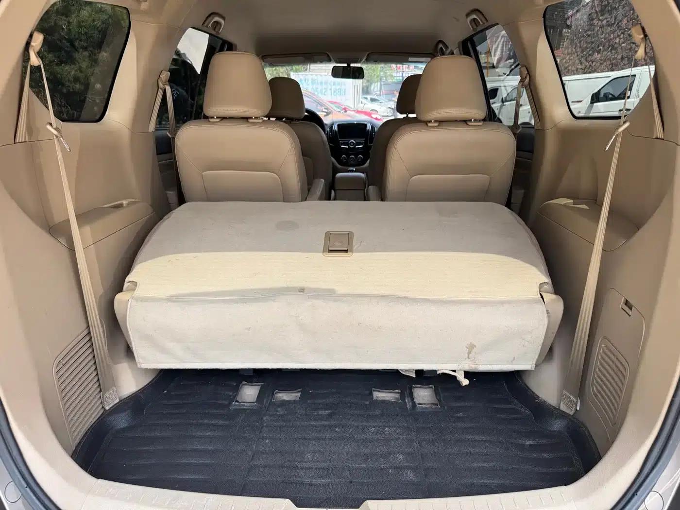 Baojun 730 2014 1.5L Manual Deluxe Navigation ESP Edition 7-Seater — миниатюра 13