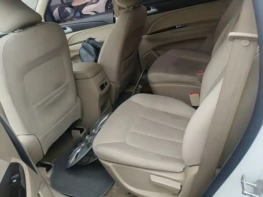 Baojun 730 2016 1.5L Manual Value Edition 7-Seater National V Emission Standard — миниатюра 13