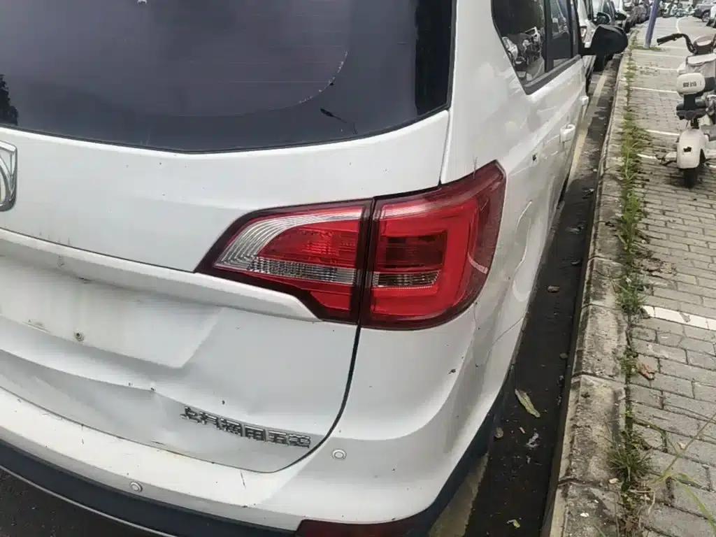 Baojun 730 2016 1.5L Manual Value Edition 7-Seater National V Emission Standard — миниатюра 24