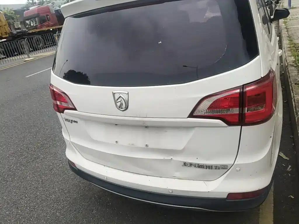 Baojun 730 2016 1.5L Manual Value Edition 7-Seater National V Emission Standard — миниатюра 4