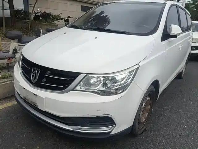 Baojun 730 2016 1.5L Manual Value Edition 7-Seater National V Emission Standard