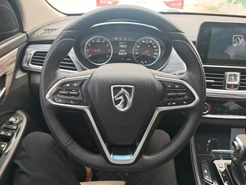 Baojun 730 2017 1.5T DCT Fashion Edition 7-seater National V Emission Standard — миниатюра 11