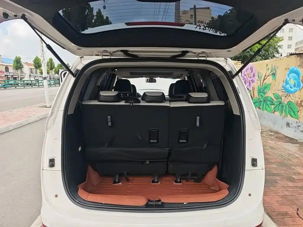 Baojun 730 2017 1.5T DCT Fashion Edition 7-seater National V Emission Standard — миниатюра 19