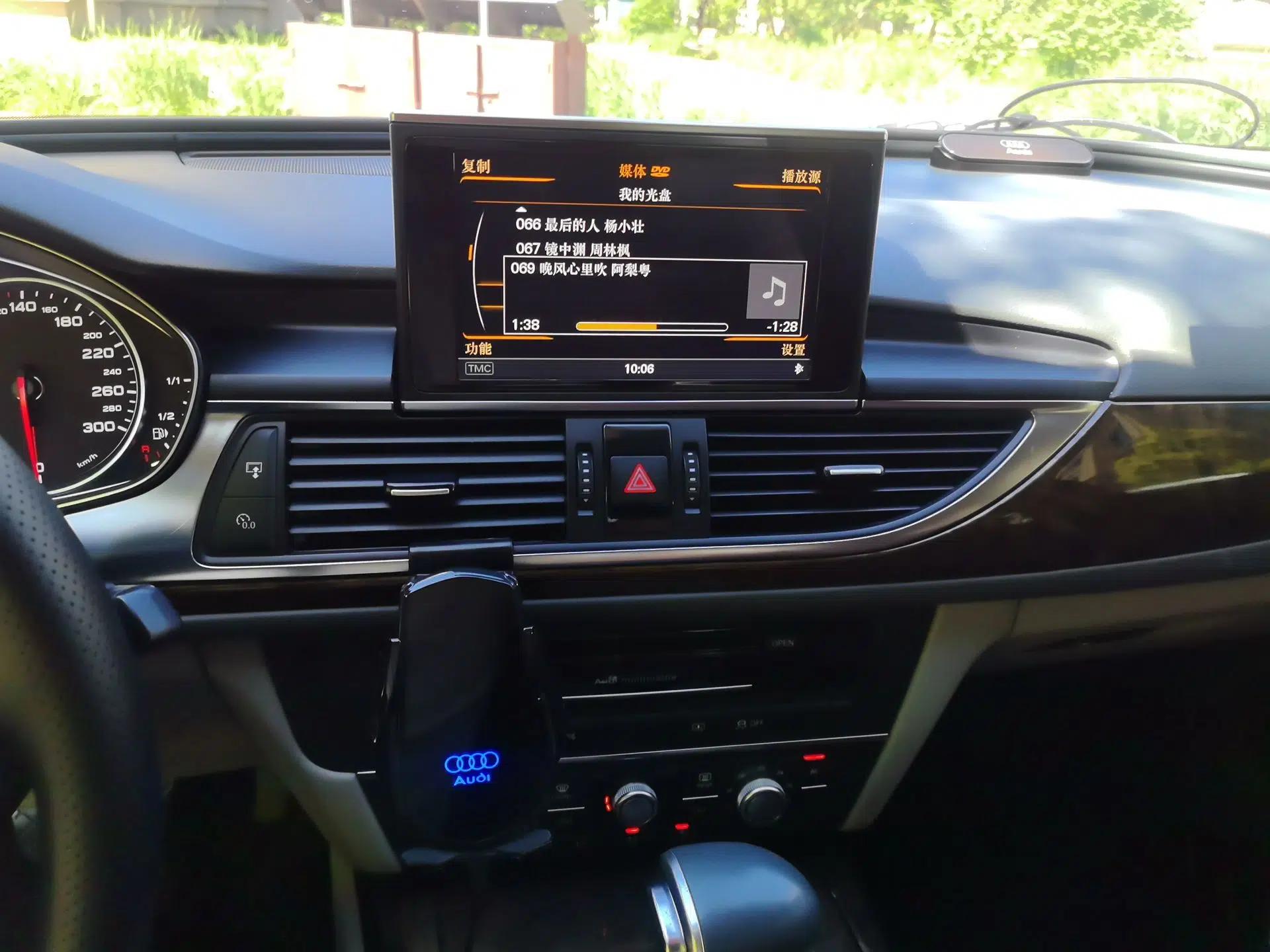 Audi A6L 2012 TFSI Standard Model — миниатюра 13