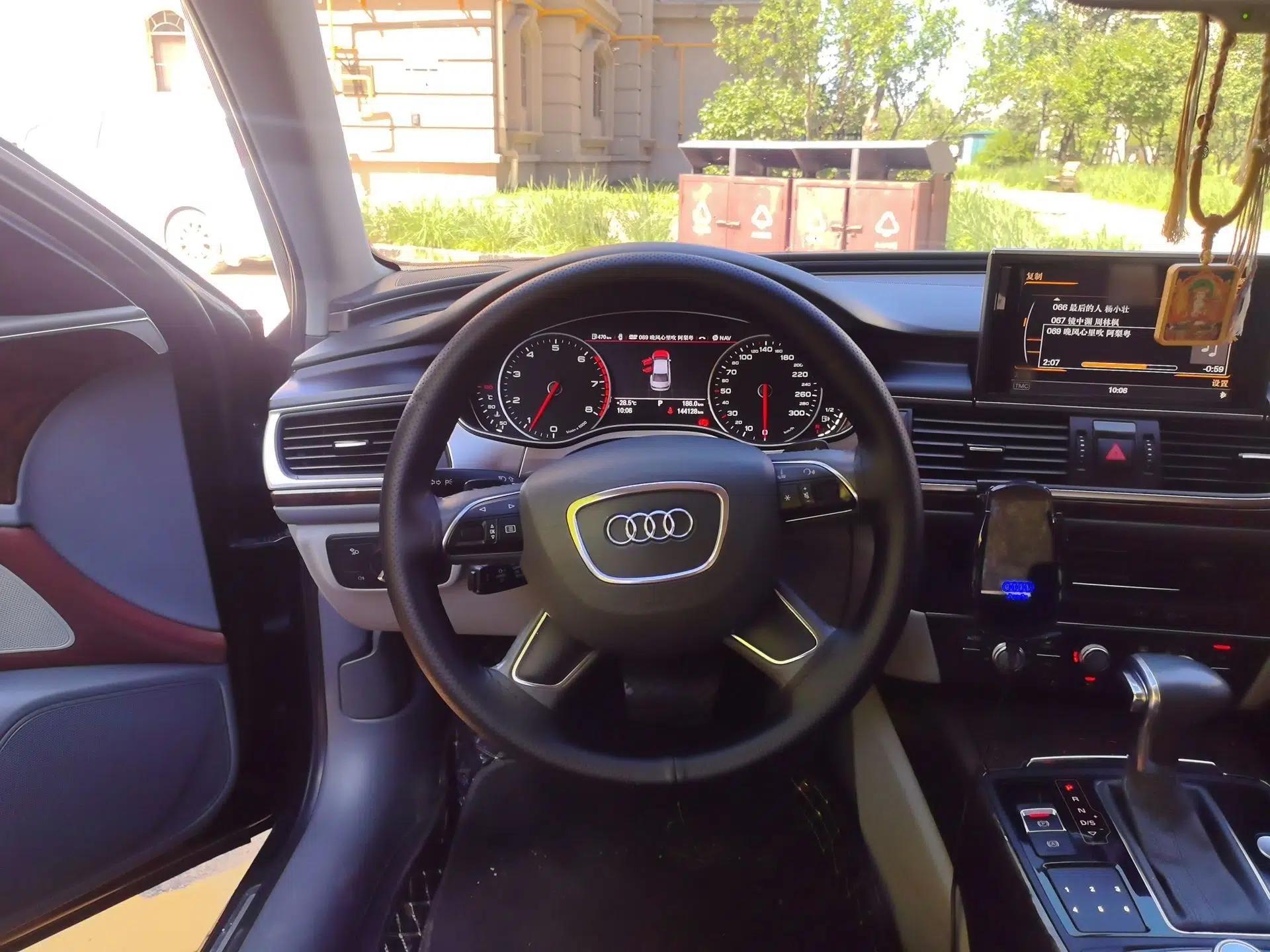 Audi A6L 2012 TFSI Standard Model — миниатюра 10